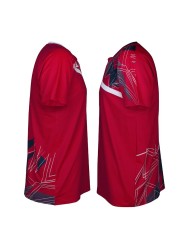 Camiseta APACS 10158 detalle laterales rojos con costuras reforzadas y paneles de ventilación