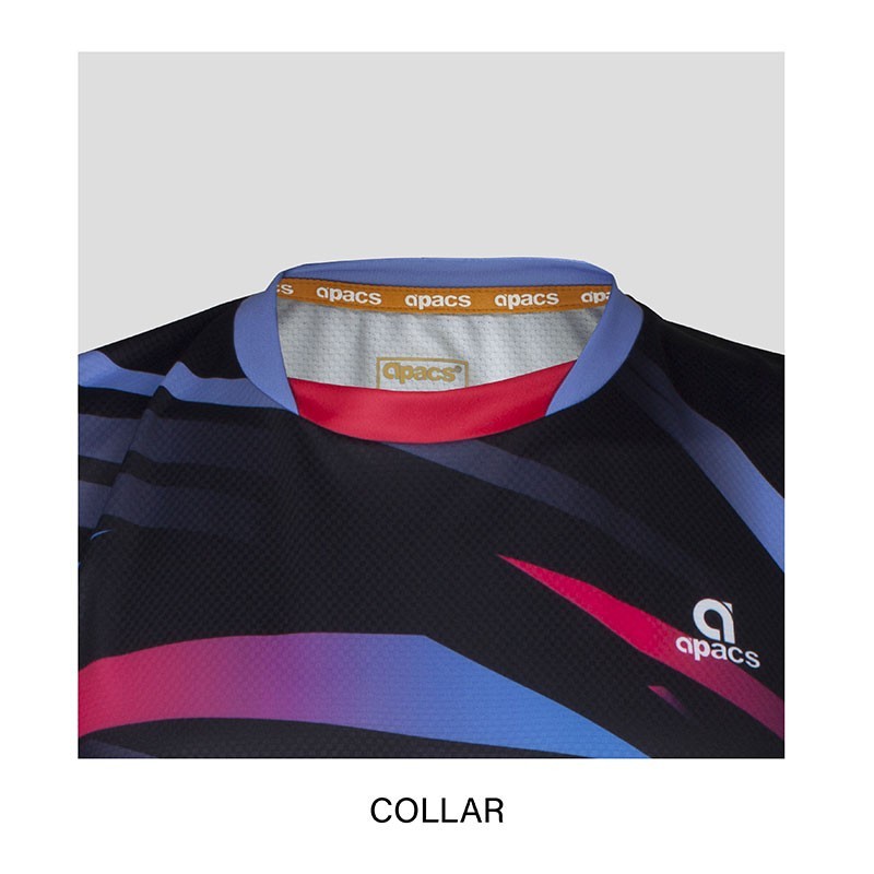 Cuello termosellado ergonómico APACS 10152 black & purple sin costuras internas para deportes de raqueta